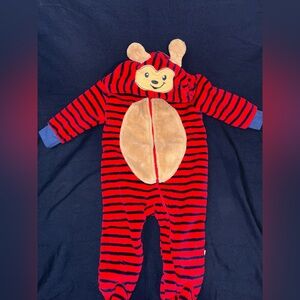 Hooded baby pajamas